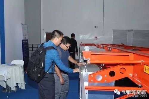 中集車輛燈塔工廠博覽會驚艷亮相，單日斬獲866輛集裝箱訂單